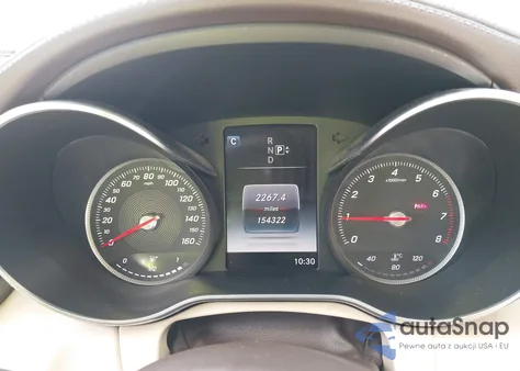 2015 Mercedes-Benz C 300 Luxury из США, поврежденный, VIN 55SWF4JB8FU044367